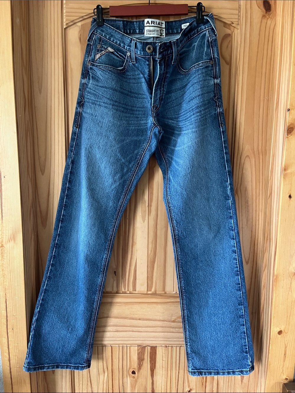 Ariat Men's Straight Leg Faded Blue Denim Jeans 29x34